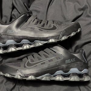Nike Reax Black and Gray Sneakers
